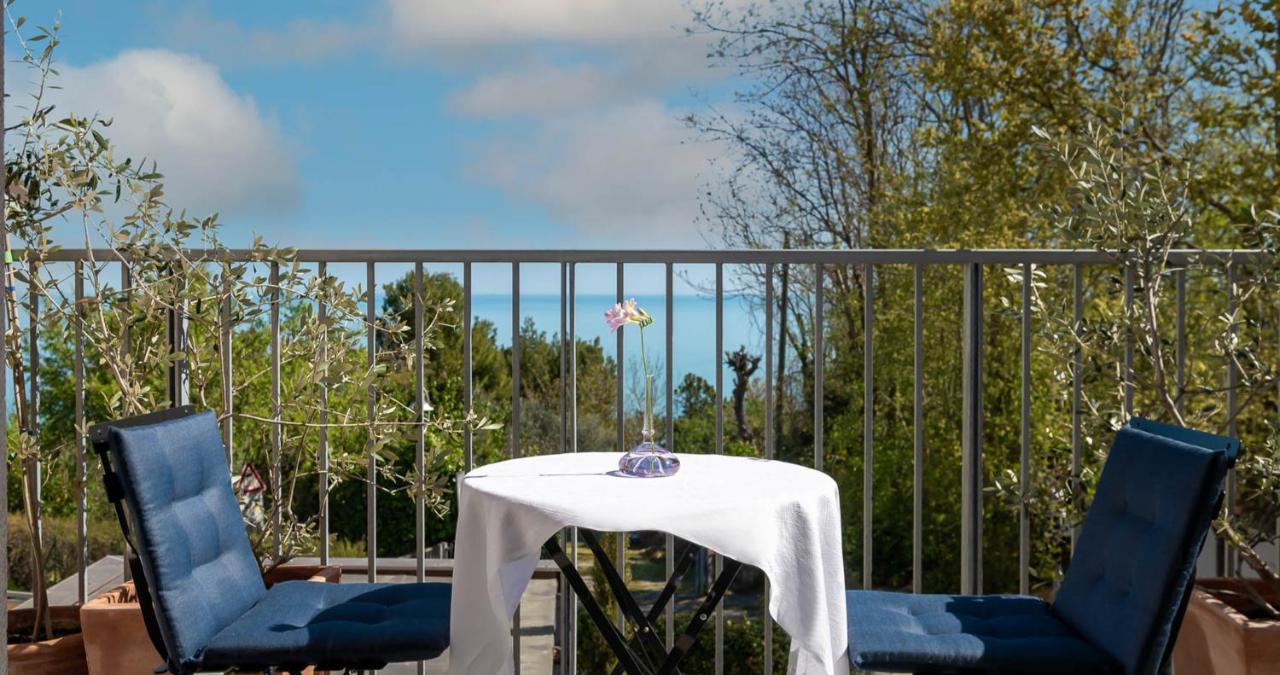 Fiorenzuola Bed & Breakfast Fiorenzuola di Focara Dış mekan fotoğraf